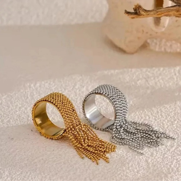 Anthropologie Tassel Gold Stainless Steel Waterproof Resizable Ring - Picture 11 of 16